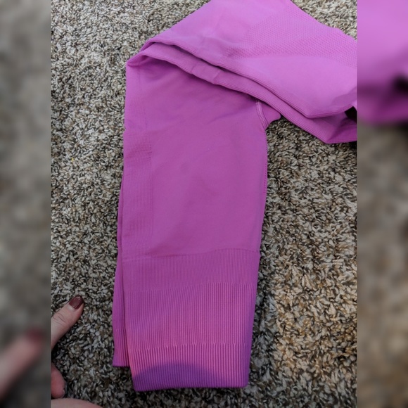 Lululemon leggings - Picture 2 of 3
